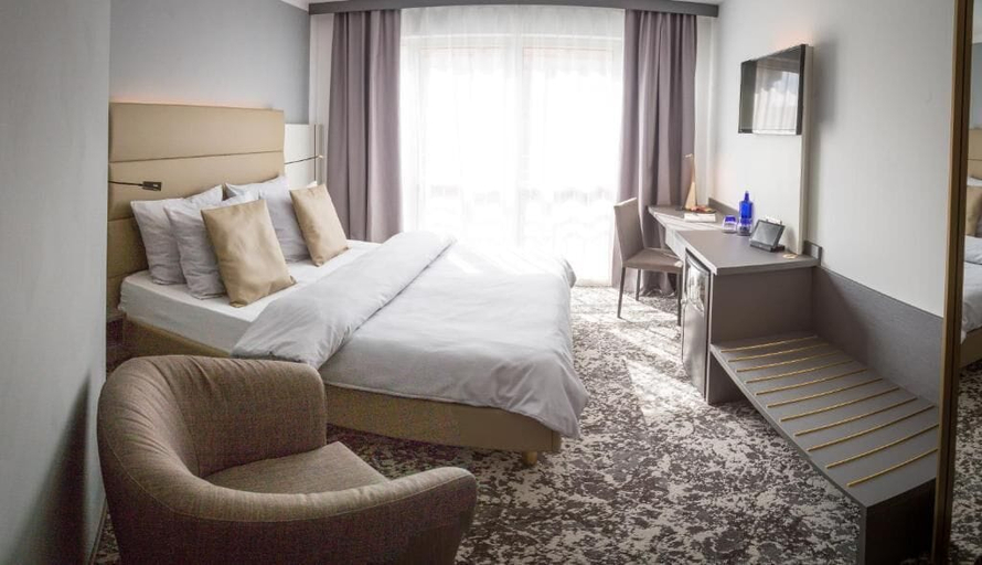 Bedroom 3, Hotel Santo Karlsruhe, Karlsruhe