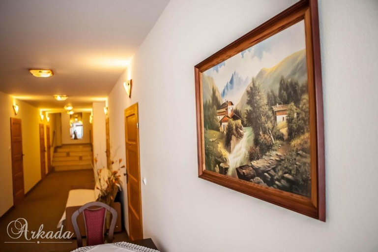 Bedroom 2, Hotel Arkada, Rawa