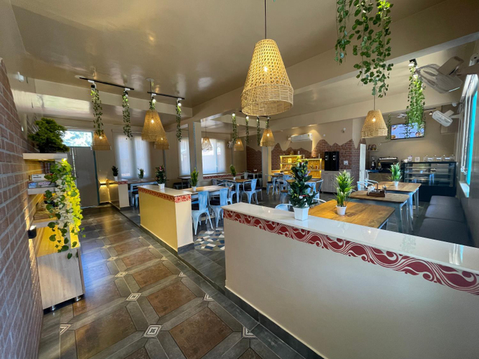 Food & Drinks 5, Sangita Homez, Nainital