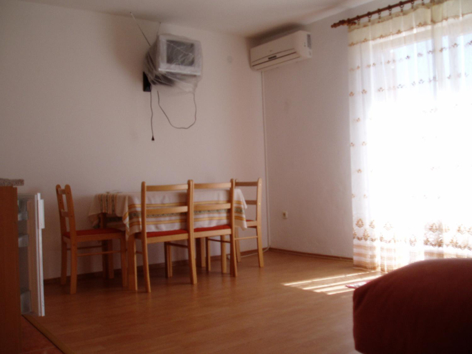 Others 2, Apartments Kuss, Novalja