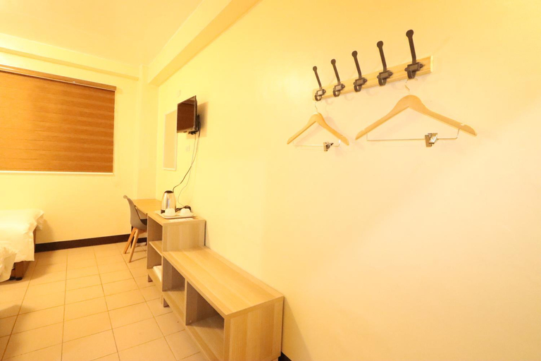 Bedroom, Leo Hotel - Lifestrong Property Inc, Baguio City