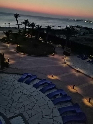 Others 5, Chalet front the beach, Al-Ghurdaqah