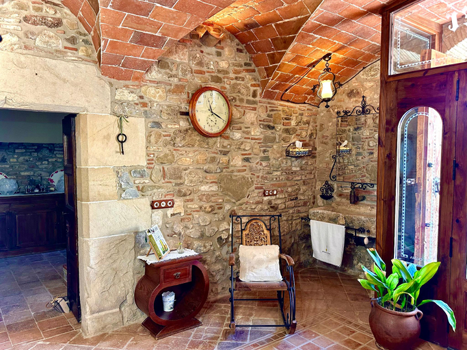 Public Area, Masia Can Viver - Olive oil tourism B&B, Barcelona
