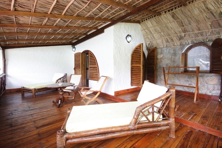 Bedroom, Chauve Souris Relais