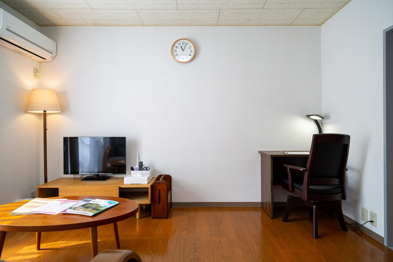 Others 5, Enoshima Apartment Hotel, Fujisawa