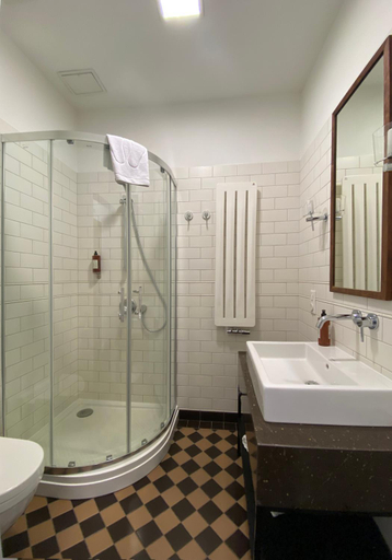 Bathroom 3, Apartamenty Sowa Torun, Toruń City