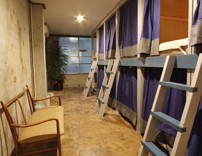 Others 2, Minato Hutte, Kobe