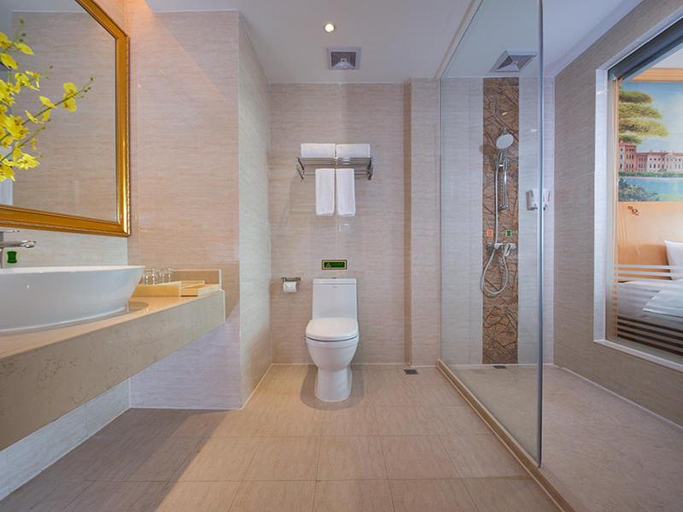 Bathroom 3, Vienna International Hotel Yangchun Intenational, Yangjiang