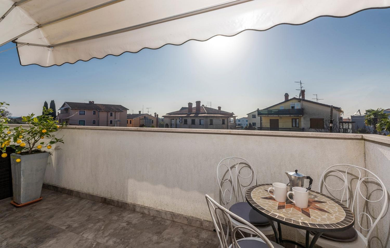 Others 5, Apartments Spinotti, Novigrad
