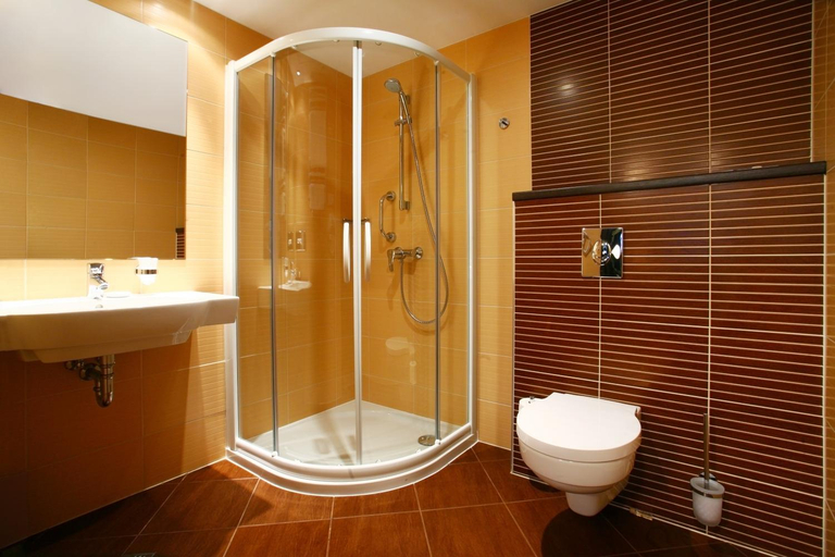 Bathroom 4, Qubus Hotel Gdansk, Gdańsk City