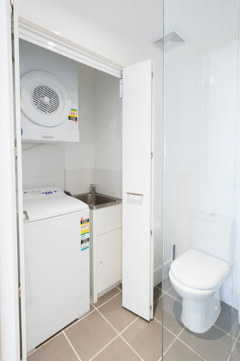 Bathroom 11
