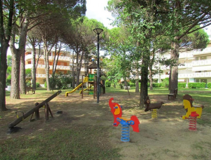 Others 5, Residence With Large Swimming Pool And Beach Place, Venezia