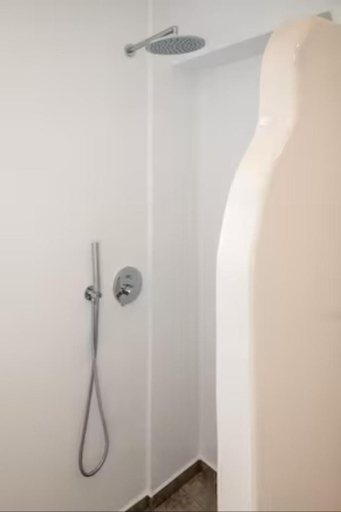 Bathroom 3, Piccole Case, South Aegean