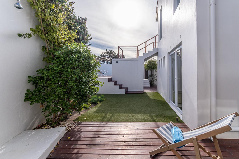 Exterior view 3, Greenways Drive Apartment, City of Cape Town
