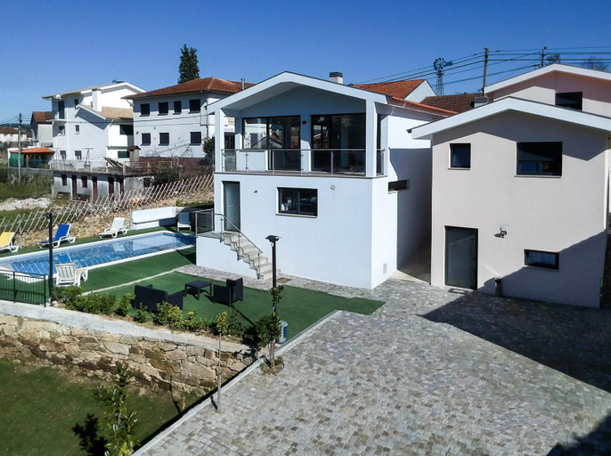 Others 5, Areias Village, Vale de Cambra