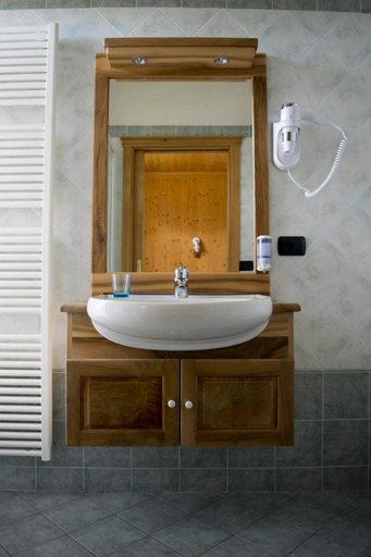 Others 5, B&B Affittacamere Larix, Trento