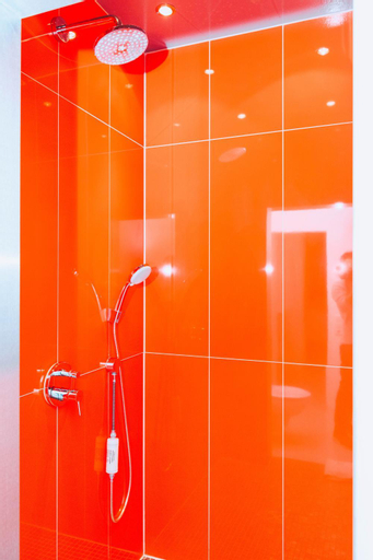 Bathroom 12