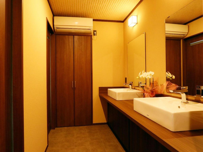 Bathroom 3, Kii no Matsushima, Kihoku