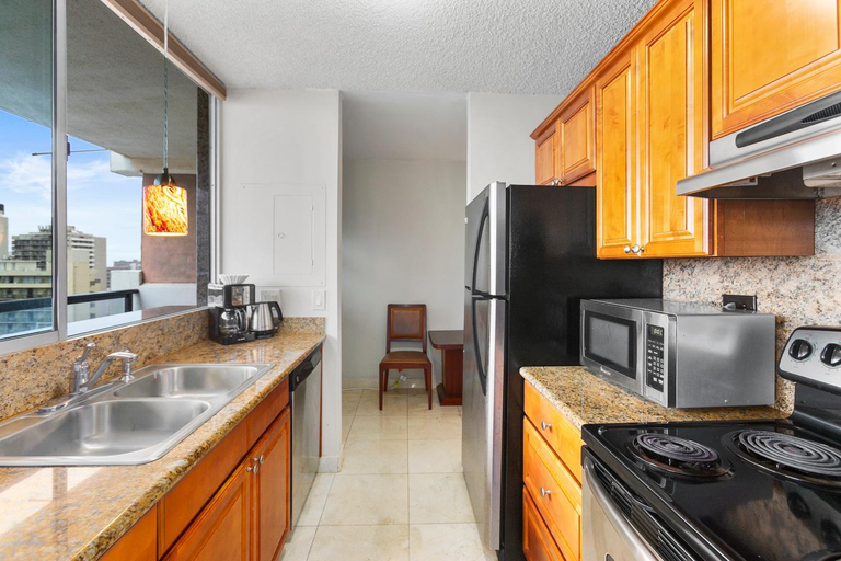 Others 5, Waikiki Beach Condominiums, Honolulu