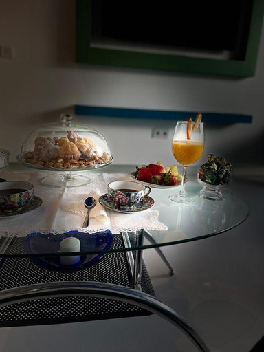 Food & Drinks 5, LaHola Glam Suites, Málaga
