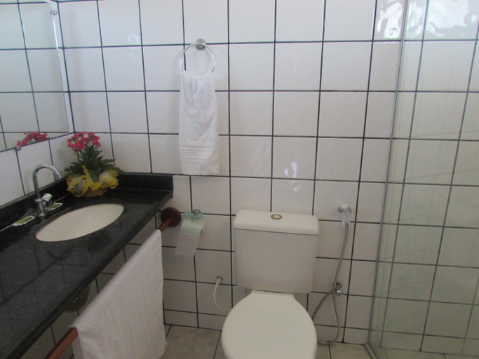 Bathroom 2, Pousada Tropical, Prado