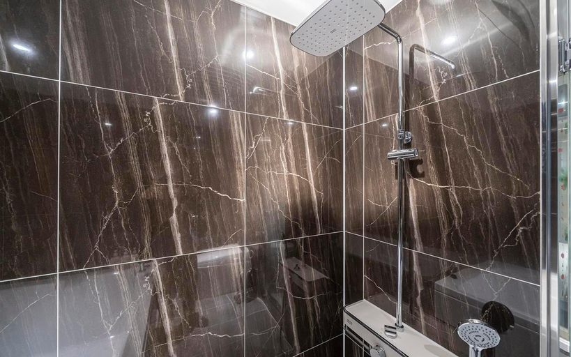 Bathroom 4, Let's Stay Hostel, Seodaemun