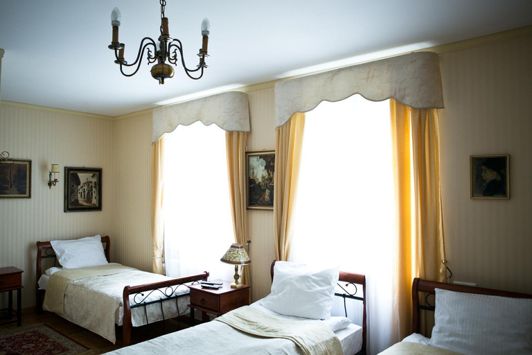 Bedroom 2, Dworek Ojca Mateusza, Sandomierz