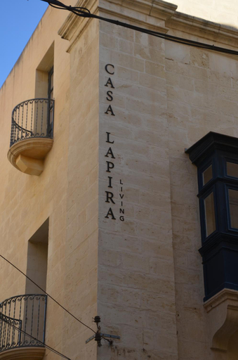 Others 4, Casa Lapira