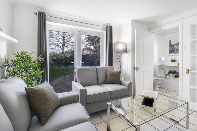 Others 3, Angus Suites by Your Lettings, Peterborough
