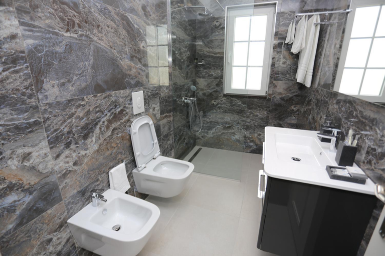 Bathroom 3, PalmaNova Resort, Tiranës