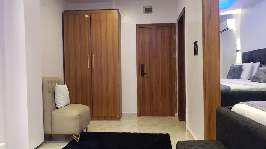 Bedroom 3, Queens Court Hotel, Ikeja