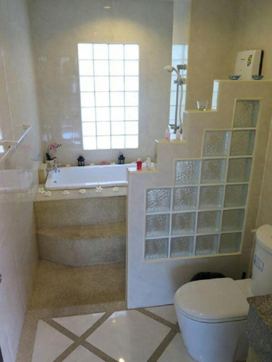 Bathroom 2, Viking House Apartment, Ko Phangan