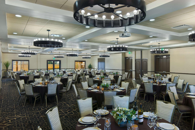 Food & Drinks 5, Oxford Suites Sonoma- Rohnert Park, Sonoma