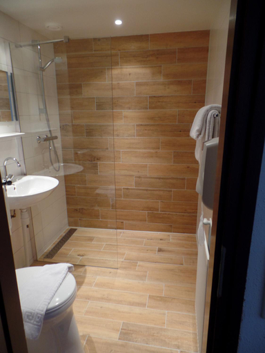 Bathroom 3, Bed & Breakfast Van Marion, Westvoorne