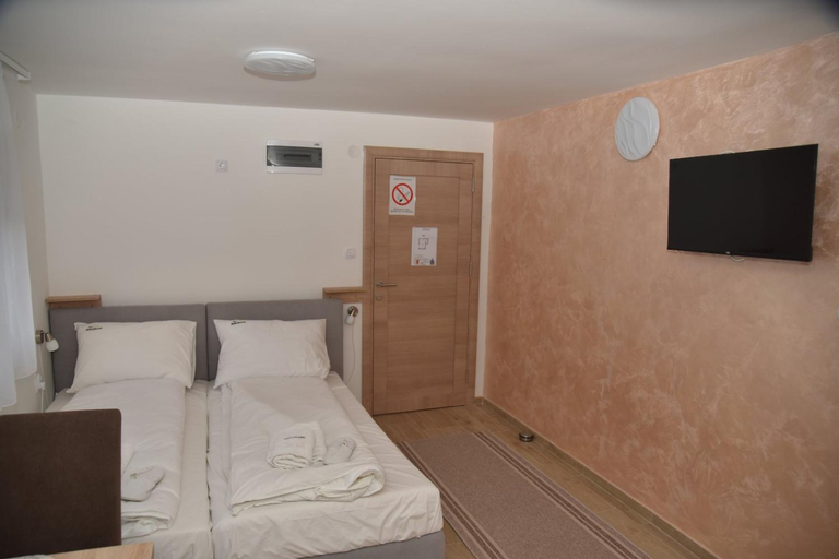 Others 3, Vila Lux Nedeljkovic Gornja Trepca, Gornji Milanovac