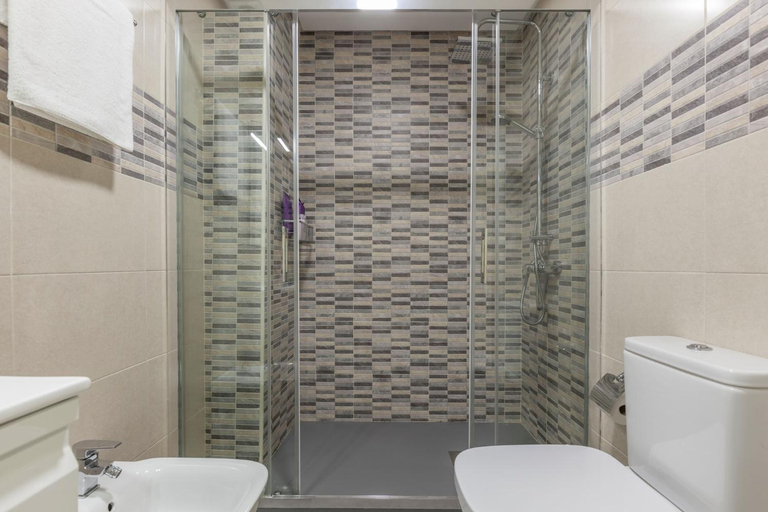 Bathroom 2, Apartamento Calle Sierpes, Sevilla