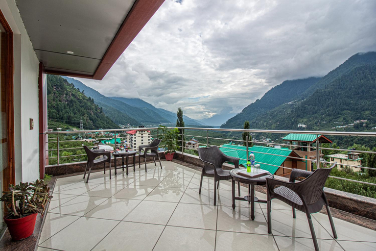 Others 3, Snow Bloom Resort, Kullu