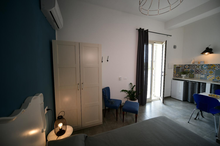 Bedroom 4, Inkantu B&B, Palermo