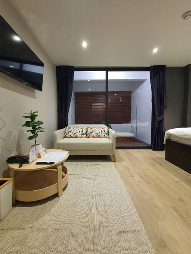 Bedroom 21