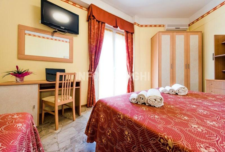 Bedroom 3, Hotel Marco Polo, Rimini