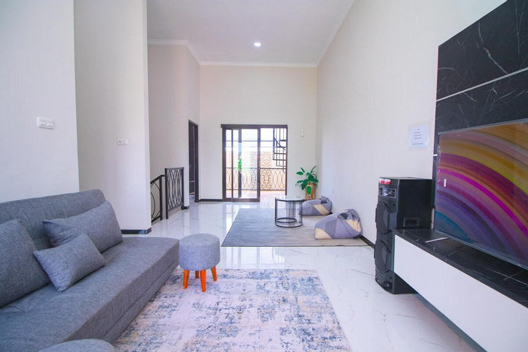 Others 5, Villa Azzalea | Private Pool & Rooftop, Malang