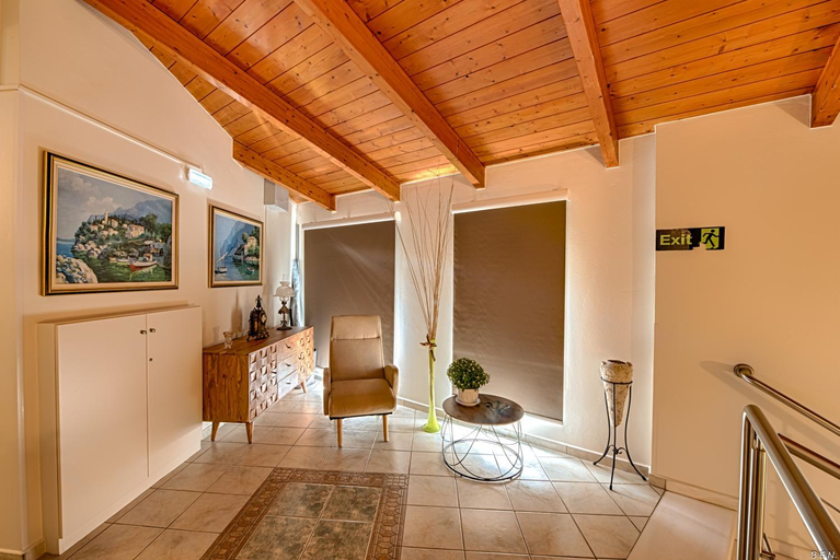 Shared lounge/TV area 5, Alexia S Apartments, West Greece