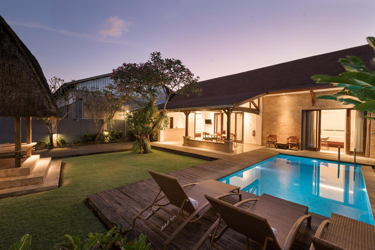 Swimming Pool 10