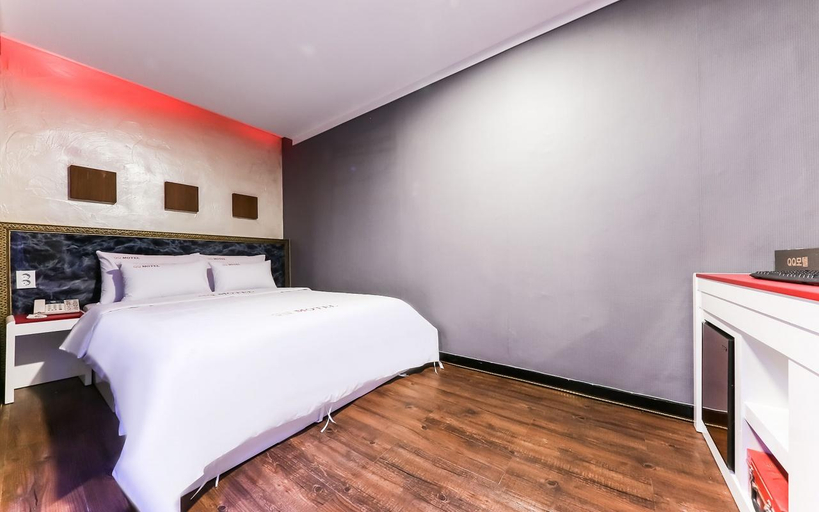 Bedroom 2, Boryeong (Daecheon) QQ Motel, Boryeong