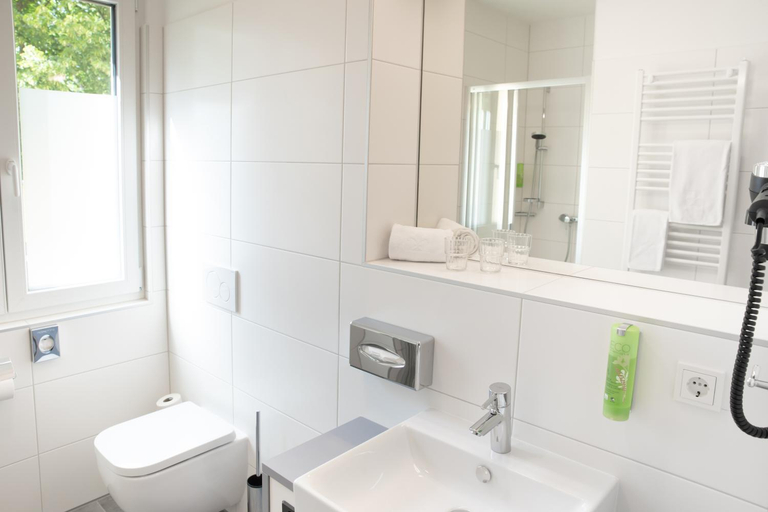 Bathroom 5, JUFA Hotel Garni Stubenberg am See, Hartberg-Fürstenfeld