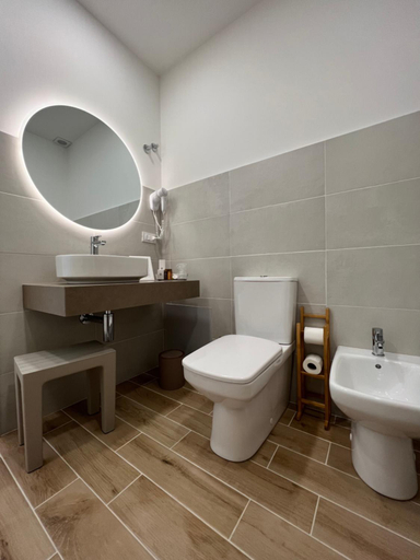 Others 2, Nove Volte B&B, Catania