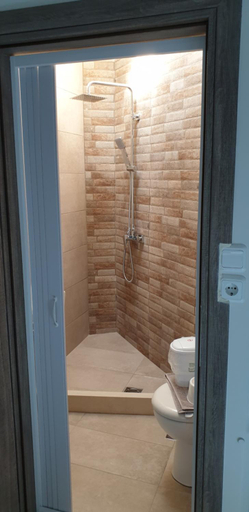 Shower 4, Alexia S Apartments, West Greece