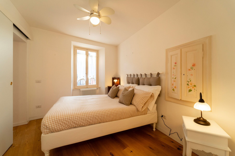 Bedroom 3, Loving Loppia by Wonderful Italy, Como