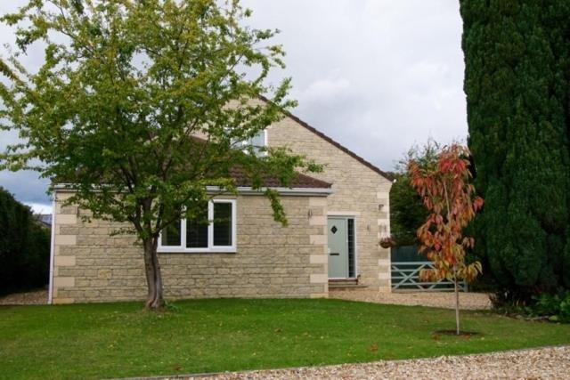 Others 3, Cherry Tree Bed & Breakfast, Wiltshire