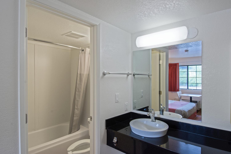 Bathroom 4, Motel 6 Redding South, Shasta
